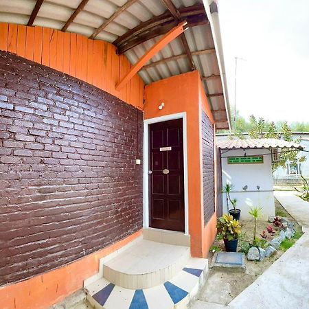 Dgeting Beach Resort Tumpat 外观 照片